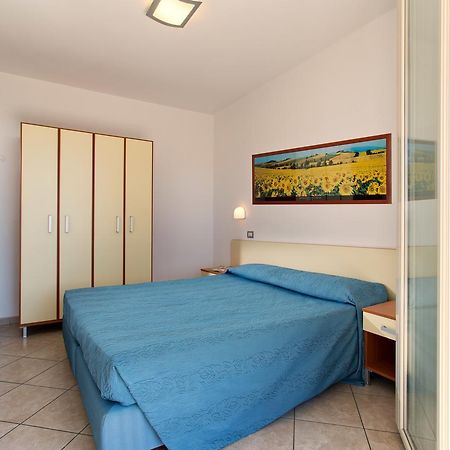 ألبا أدرياتيكا Residence Il Girasole 1 المظهر الخارجي الصورة