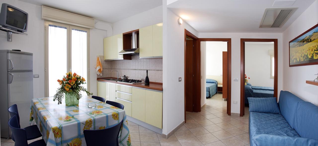 ألبا أدرياتيكا Residence Il Girasole 1 المظهر الخارجي الصورة