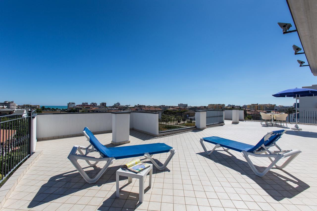 ألبا أدرياتيكا Residence Il Girasole 1 المظهر الخارجي الصورة