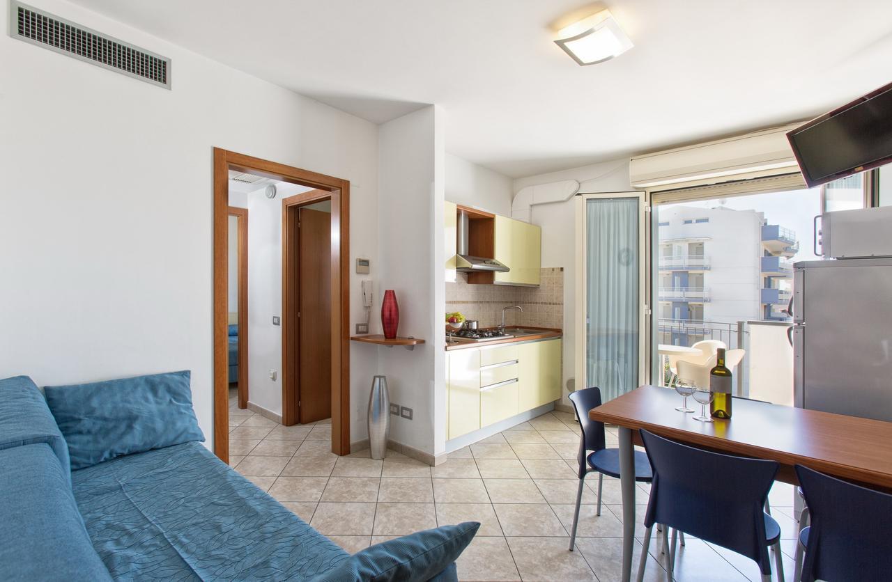 ألبا أدرياتيكا Residence Il Girasole 1 المظهر الخارجي الصورة